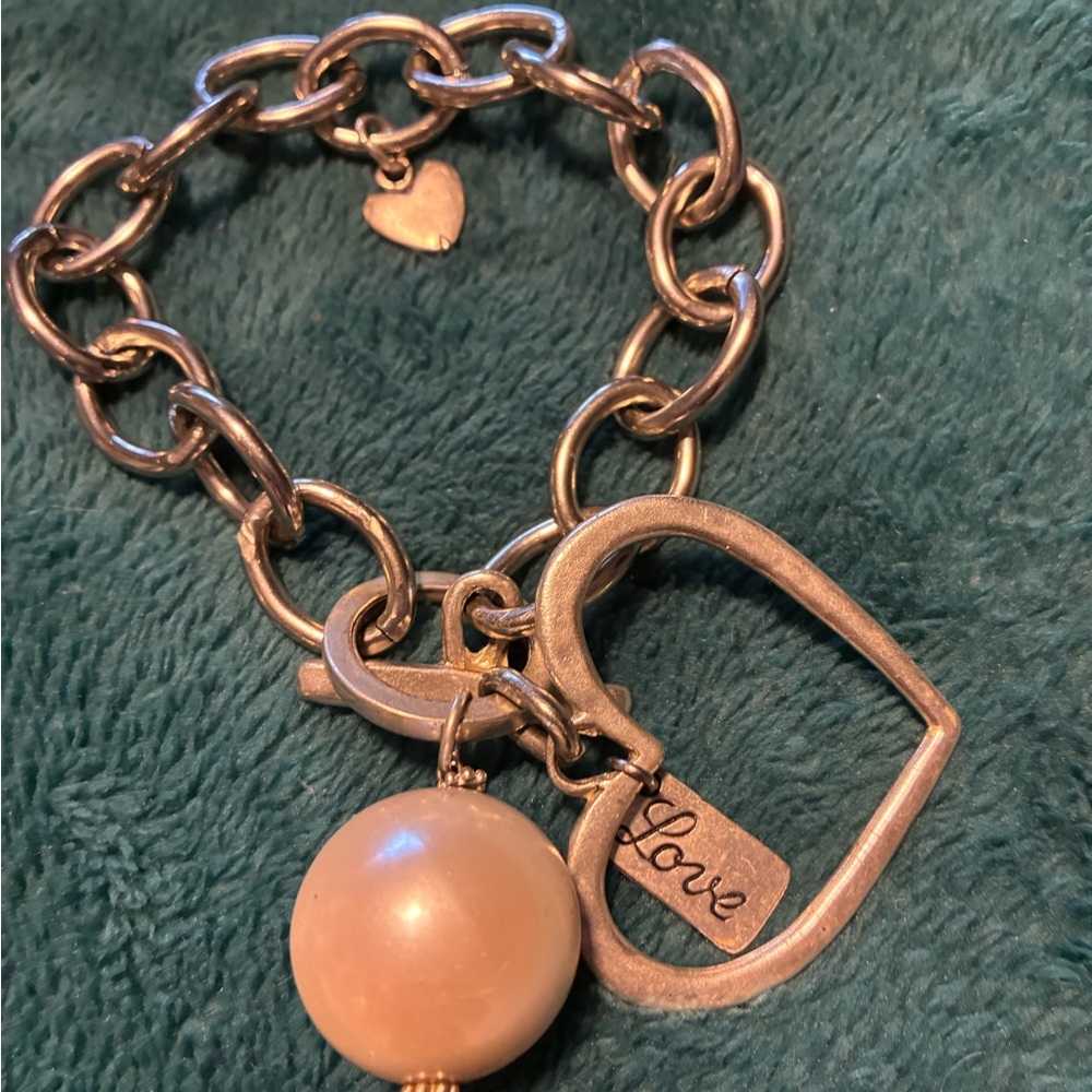 Chic Love Charm Bracelet with Pearl Accent
